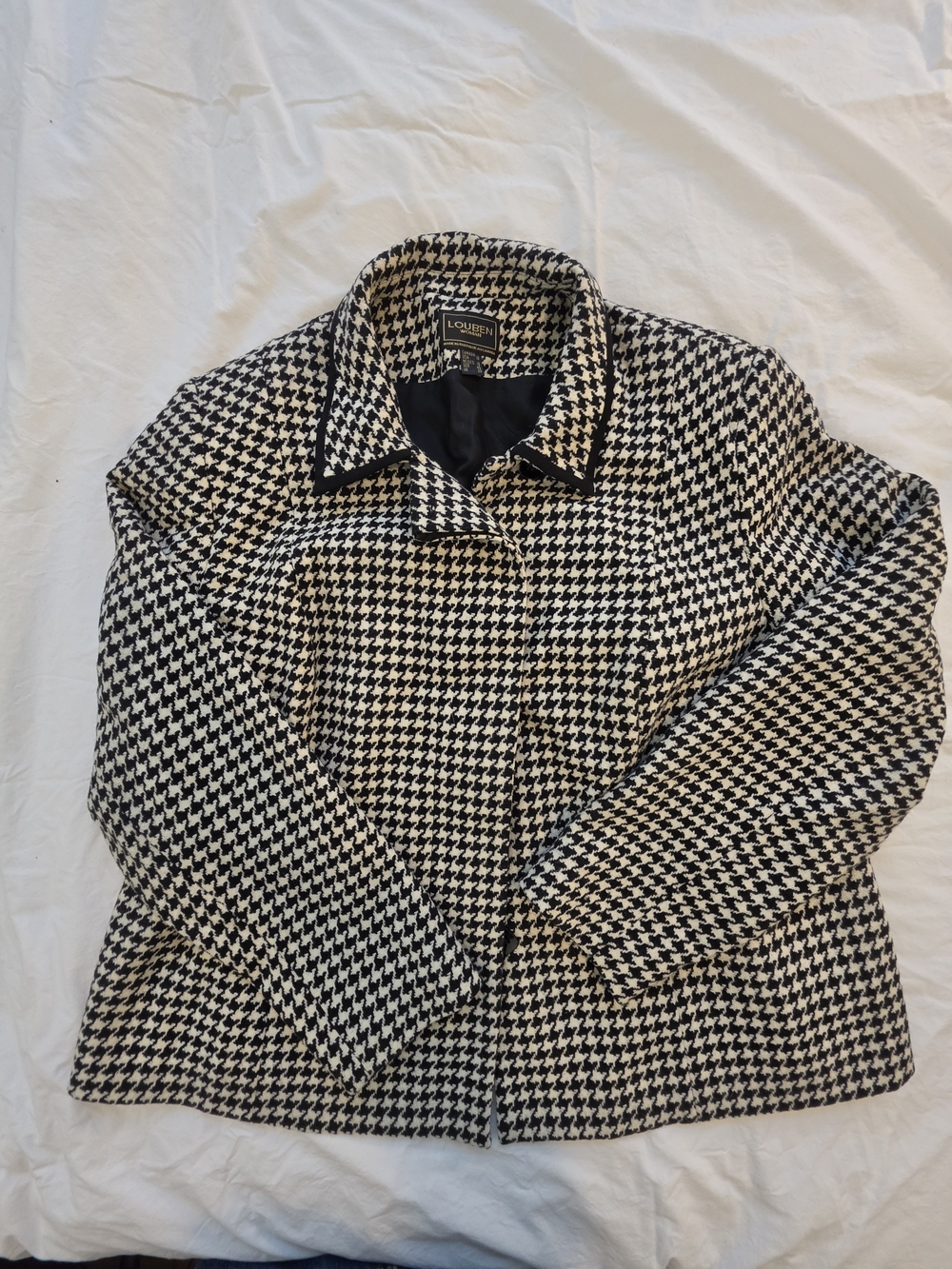 Louben Black & White Houndstooth Jacket Size 18